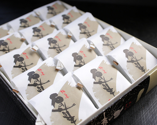 餡子たっぷりの和菓子